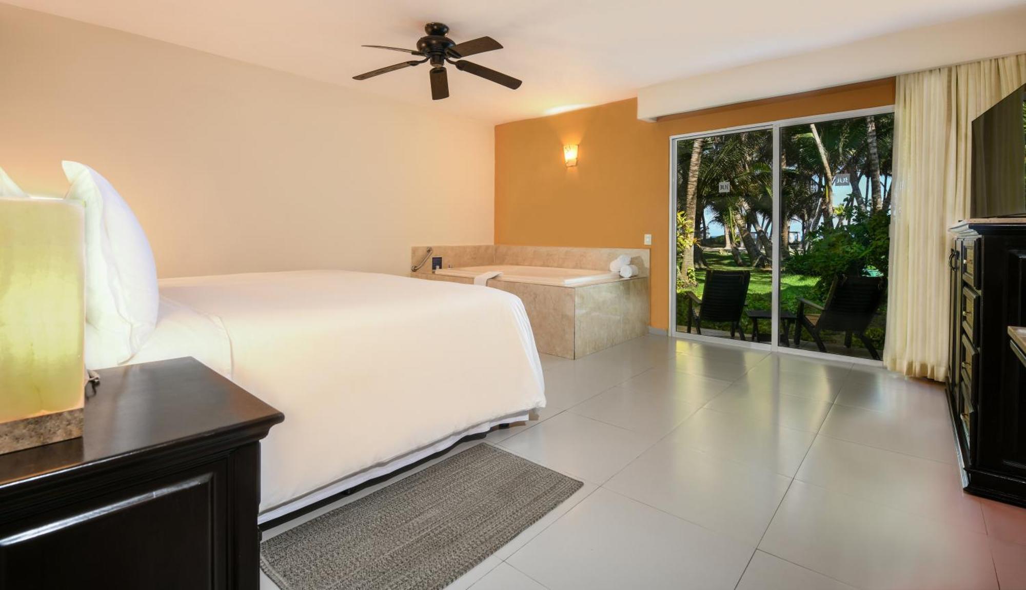 El Dorado Seaside Palms, Catamaran, Cenote & More Inclusive (Adults Only) Xpu Ha Exterior photo