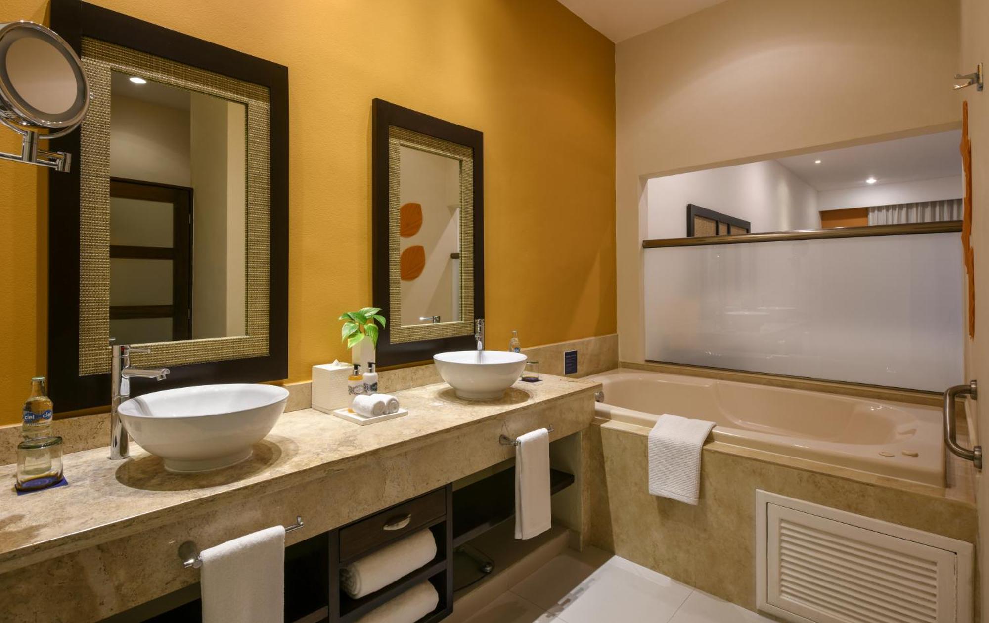 El Dorado Seaside Palms, Catamaran, Cenote & More Inclusive (Adults Only) Xpu Ha Exterior photo